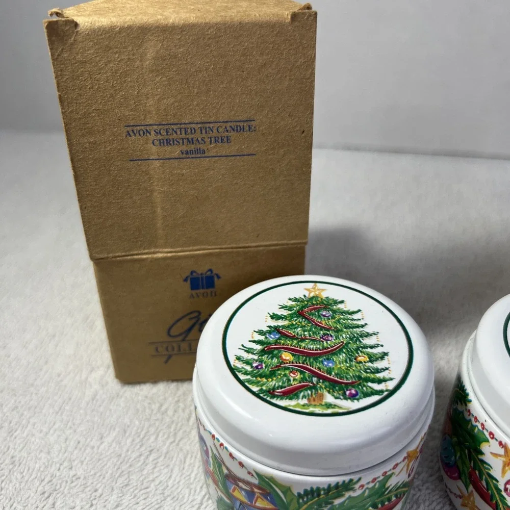 2 Vintage Avon Gift Collection Christmas Tree‎ Vanilla Scented Tin Candle 1996